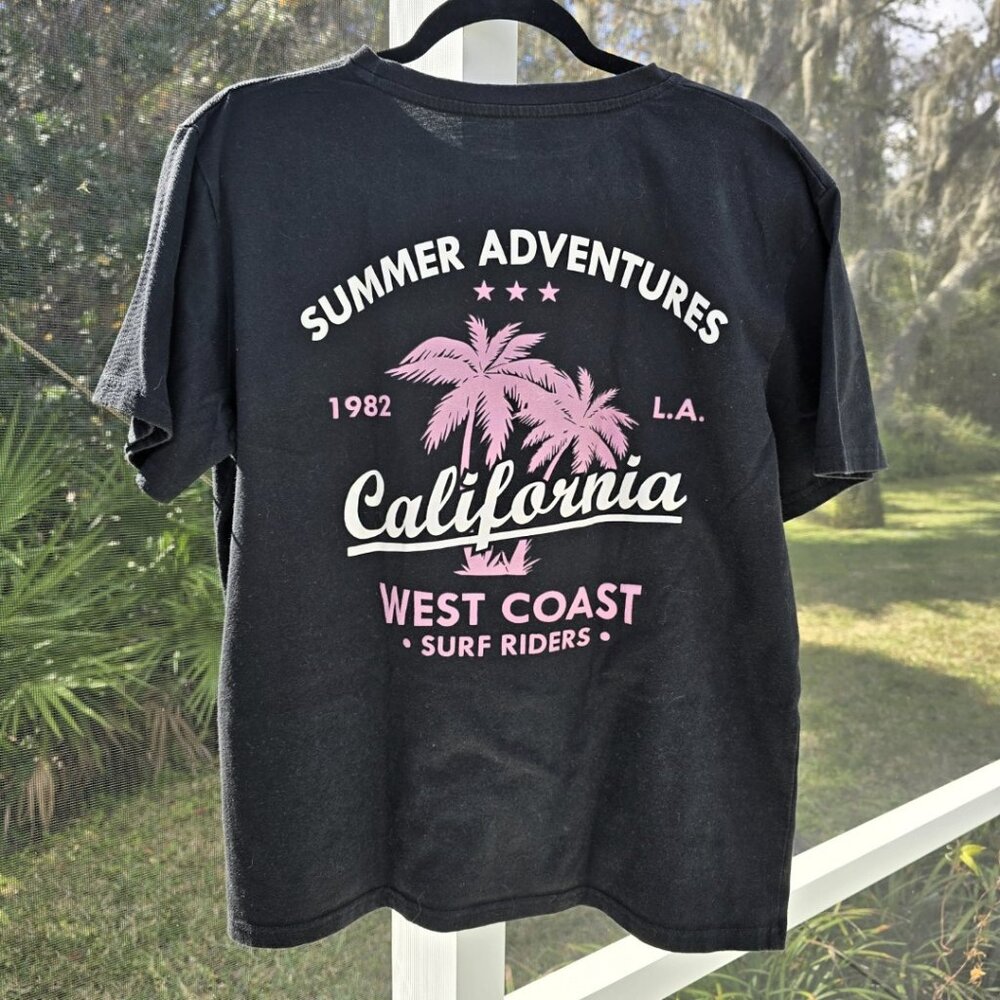 Graphic "Surf Riders" Short Sleeve T-Shirt - Black - Size Large